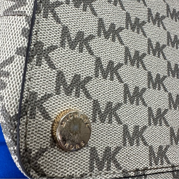 MICHAEL KORS CENTER STRIPE MORGAN MD TOTE BAG - Picture 10 of 10